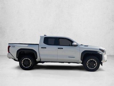 2025 Toyota Tacoma 4WD 4WD TRD Off Road Hybrid Double Cab 5' Bed AT (Natl)