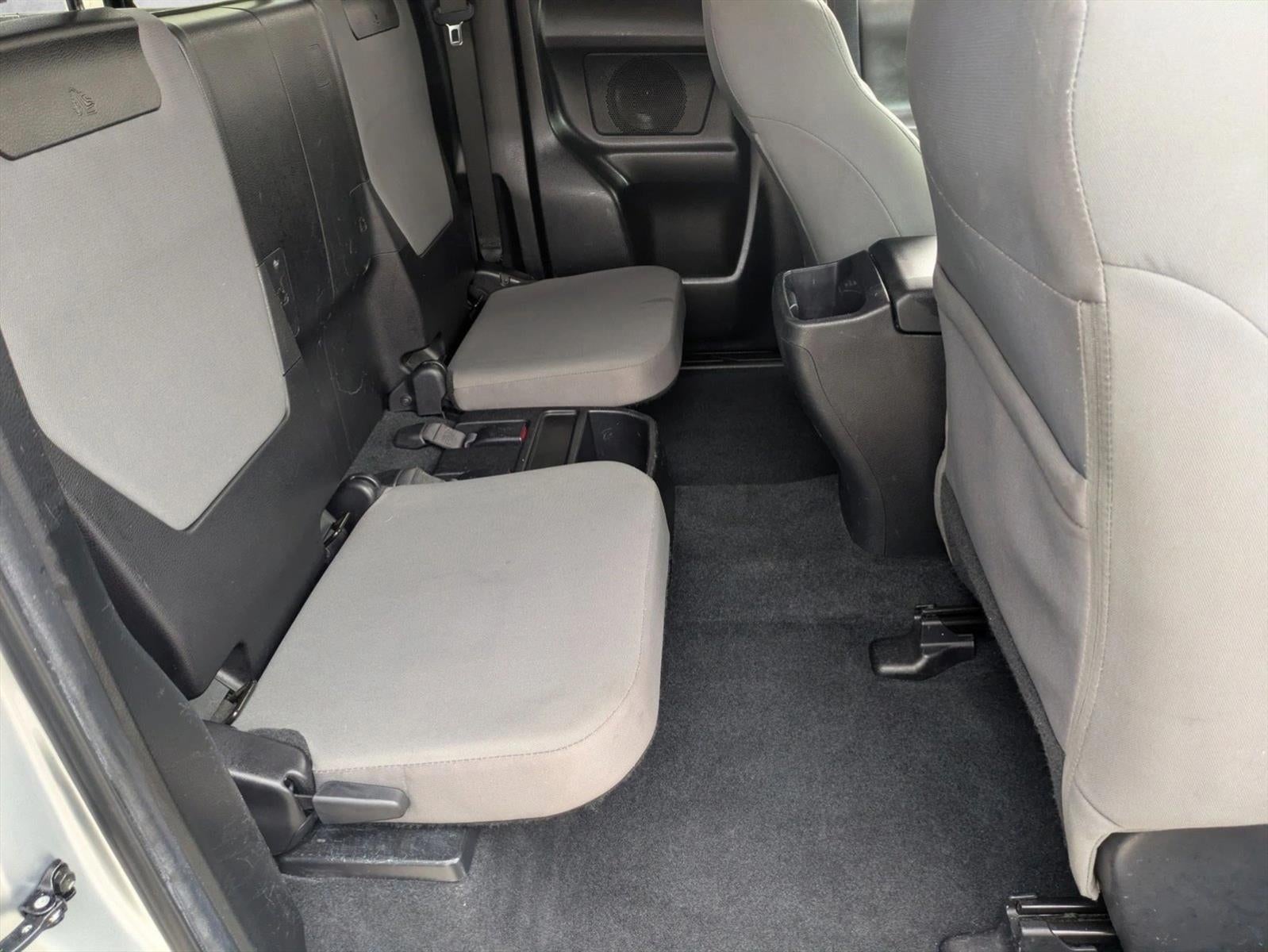 2022 Toyota Tacoma 4WD 4WD SR Access Cab 6' Bed V6 AT (SE)