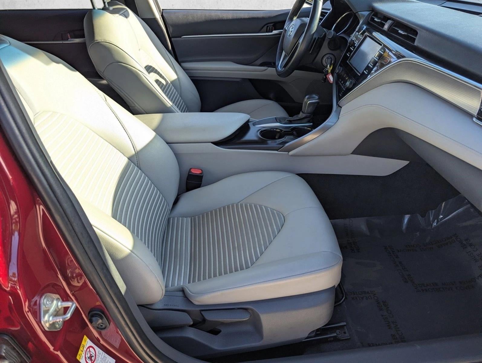 2018 Toyota Camry SE Auto (SE)