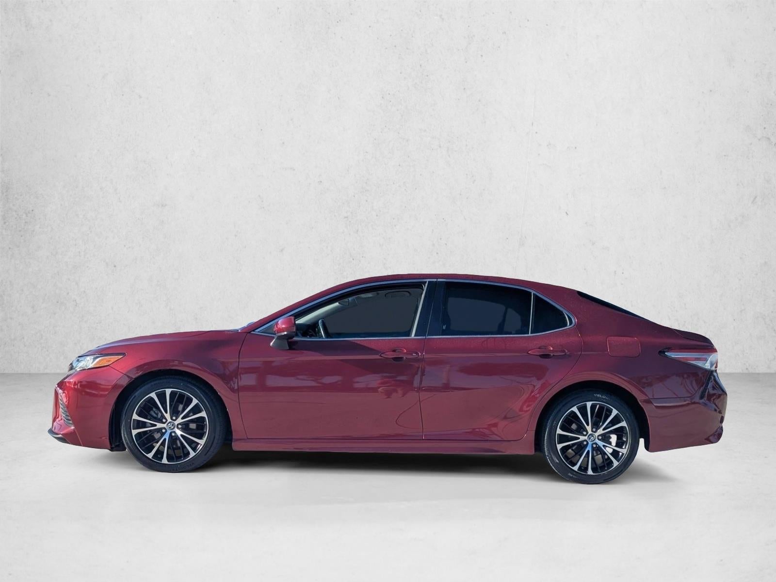 2018 Toyota Camry SE Auto (SE)