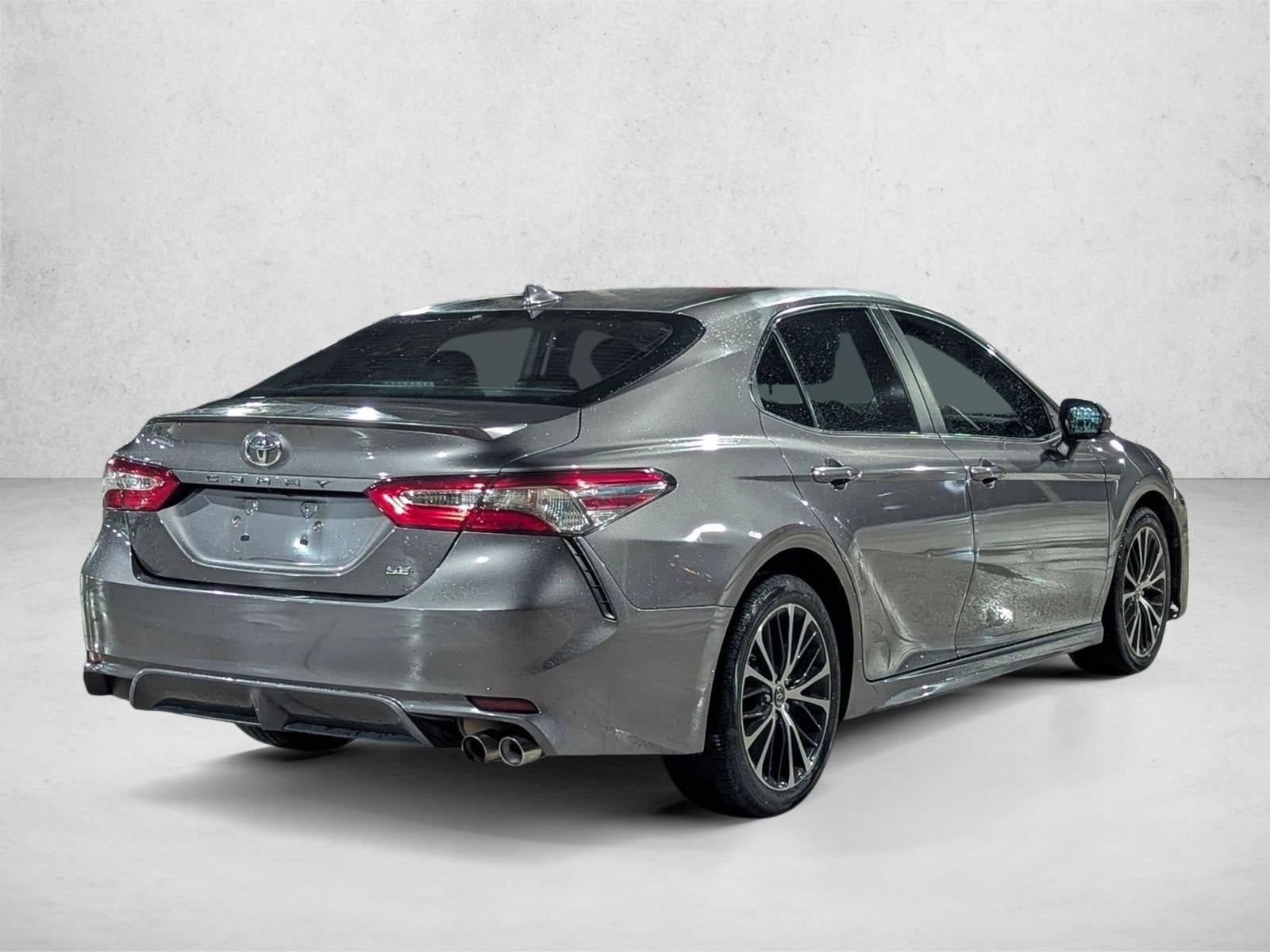 2019 Toyota Camry SE Auto (SE)