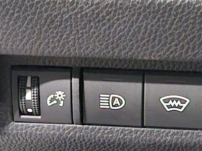 2015 Toyota Camry 4dr Sdn I4 Auto SE (SE)
