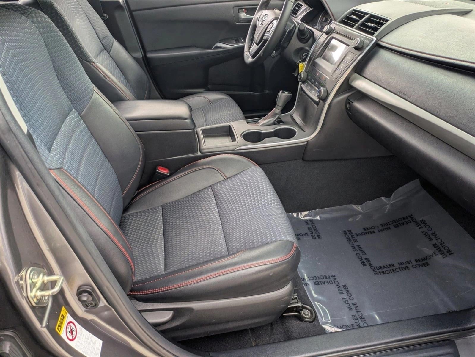 2015 Toyota Camry 4dr Sdn I4 Auto SE (SE)