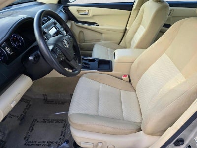 2017 Toyota Camry LE Auto (SE)