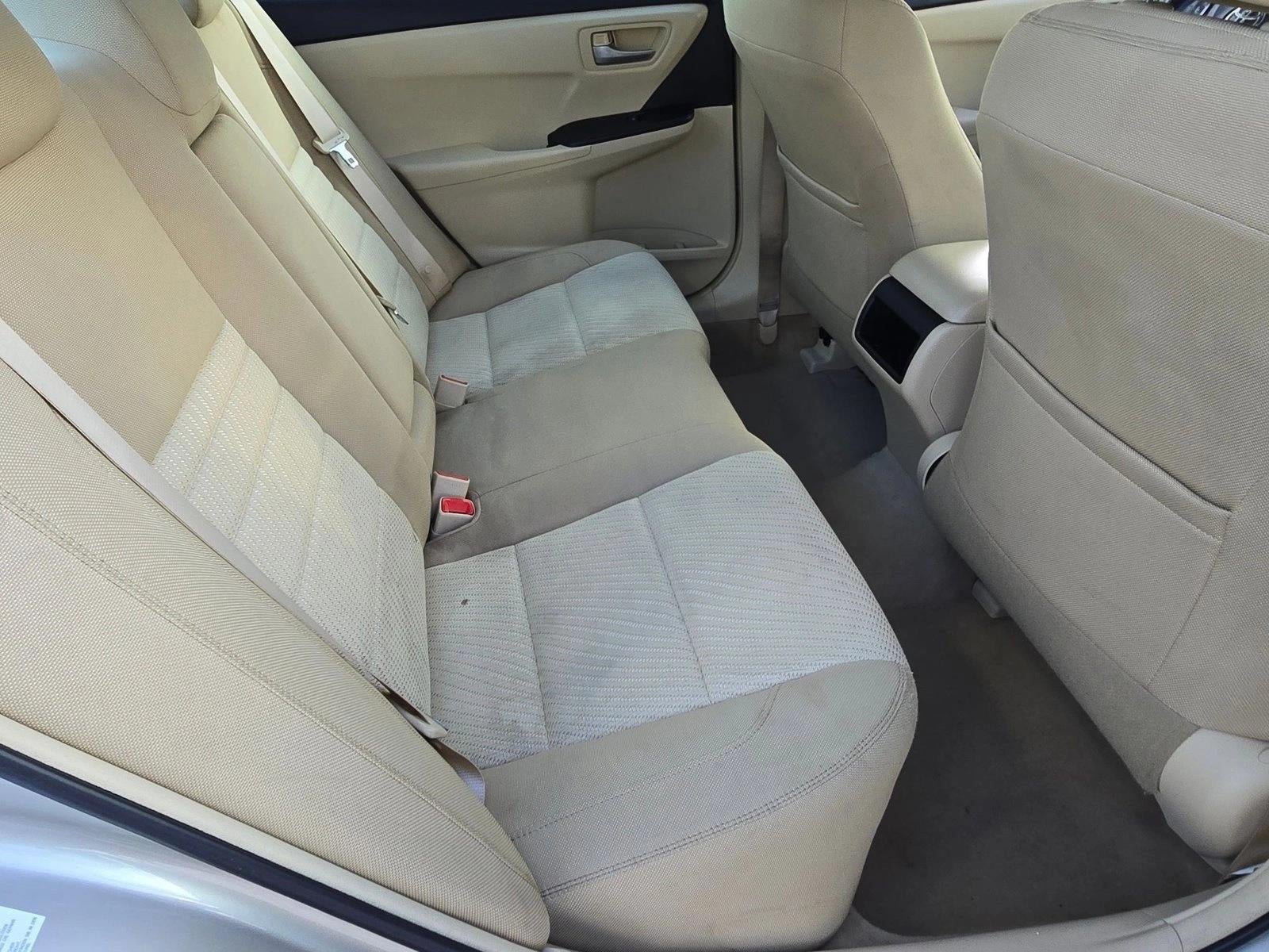 2017 Toyota Camry LE Auto (SE)