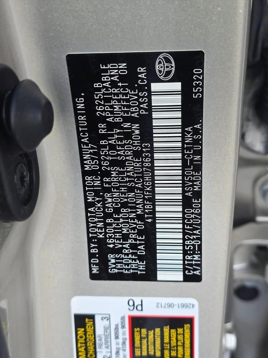 2017 Toyota Camry LE Auto (SE)