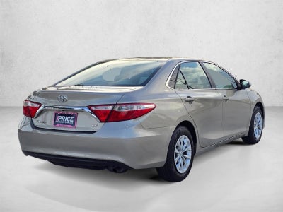 2017 Toyota Camry LE Auto (SE)