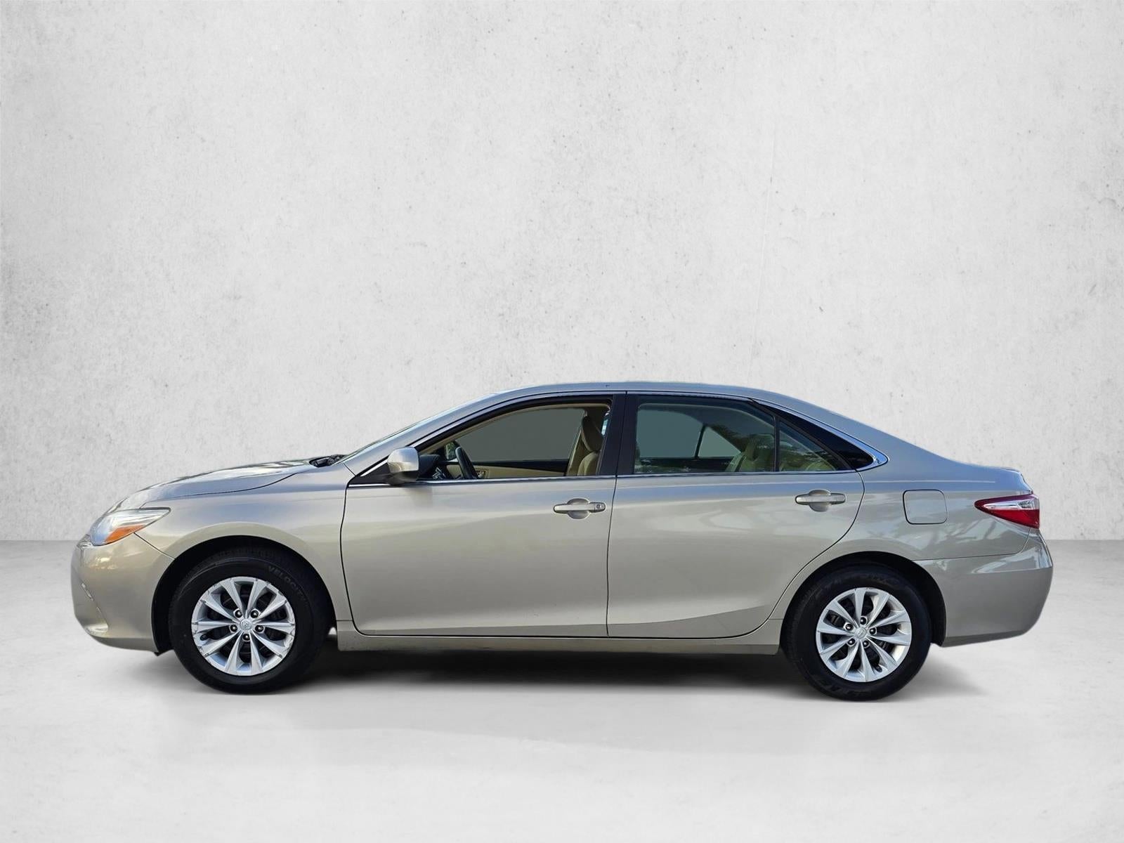 2017 Toyota Camry LE Auto (SE)