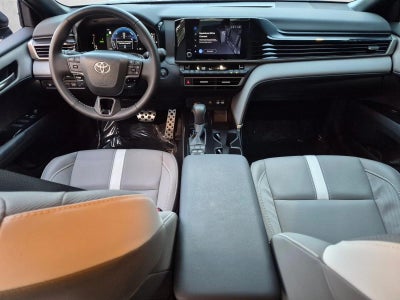 2026 Toyota Camry SE (SE)