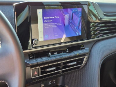 2025 Toyota Camry SE (SE)