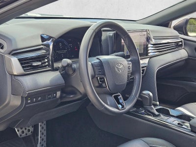 2025 Toyota Camry SE (SE)