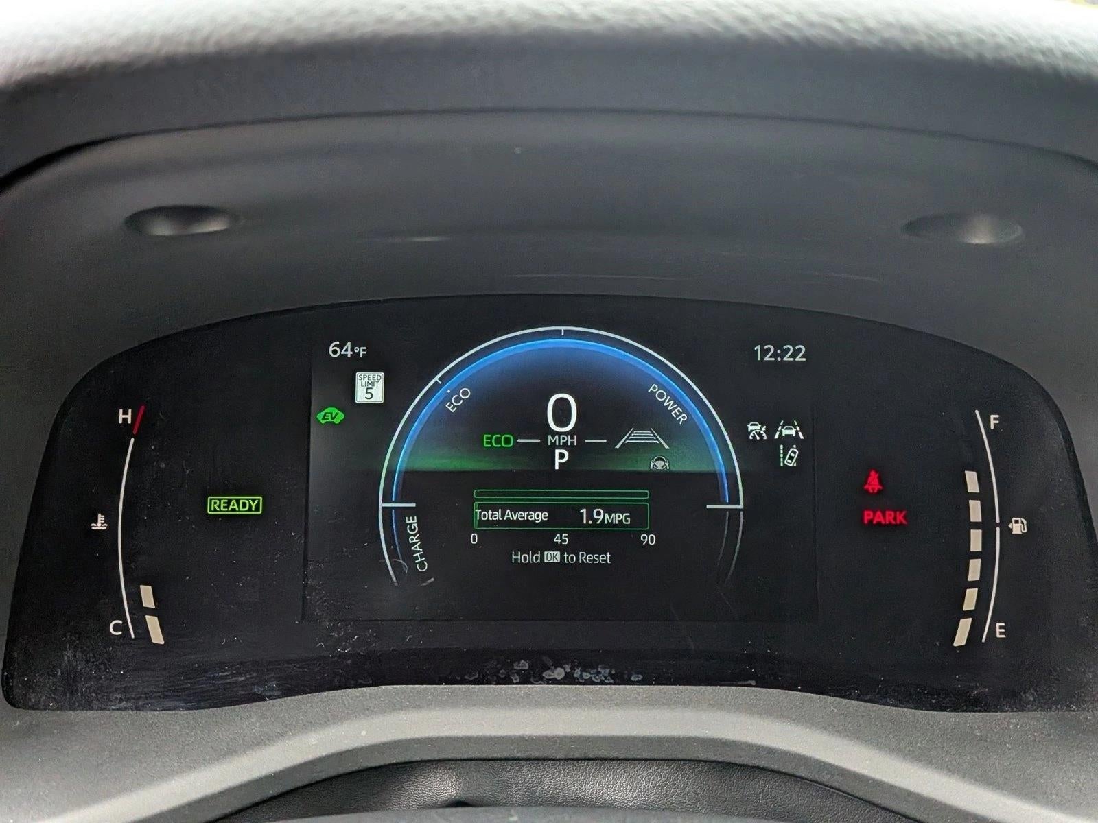 2025 Toyota Camry LE (SE)