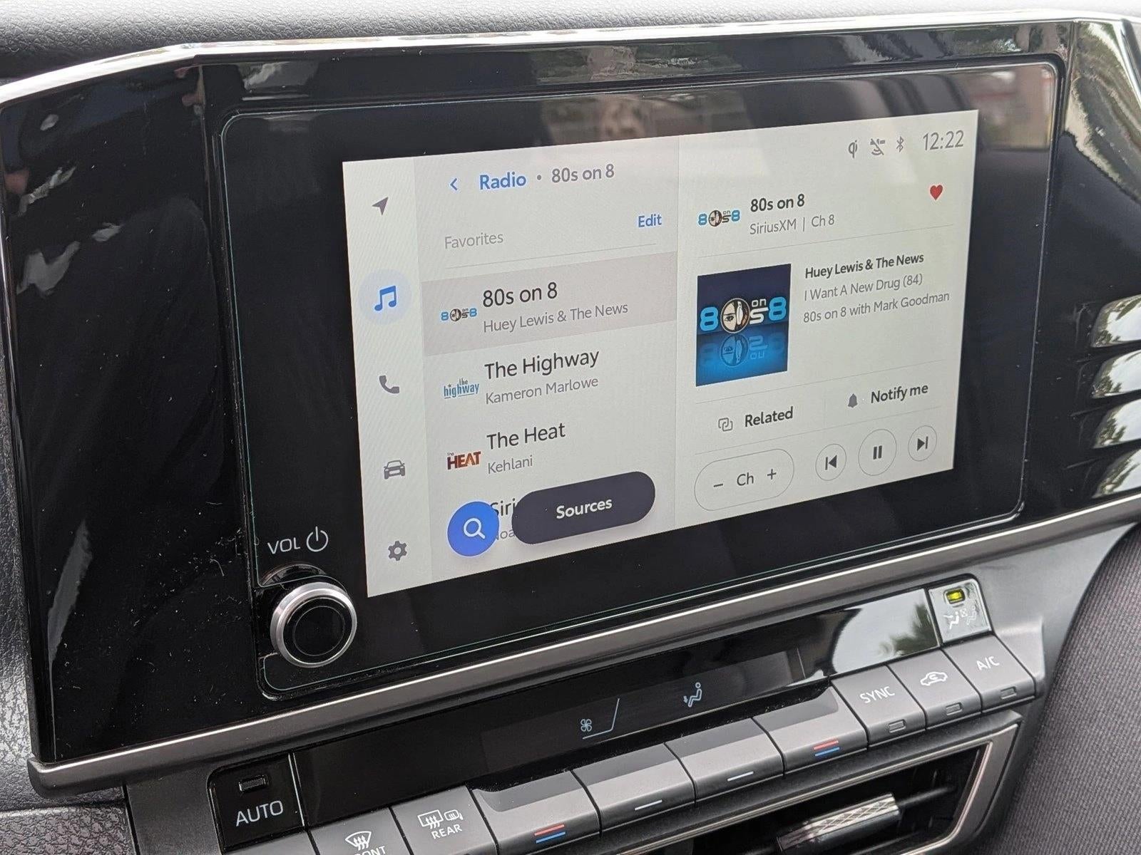 2025 Toyota Camry LE (SE)