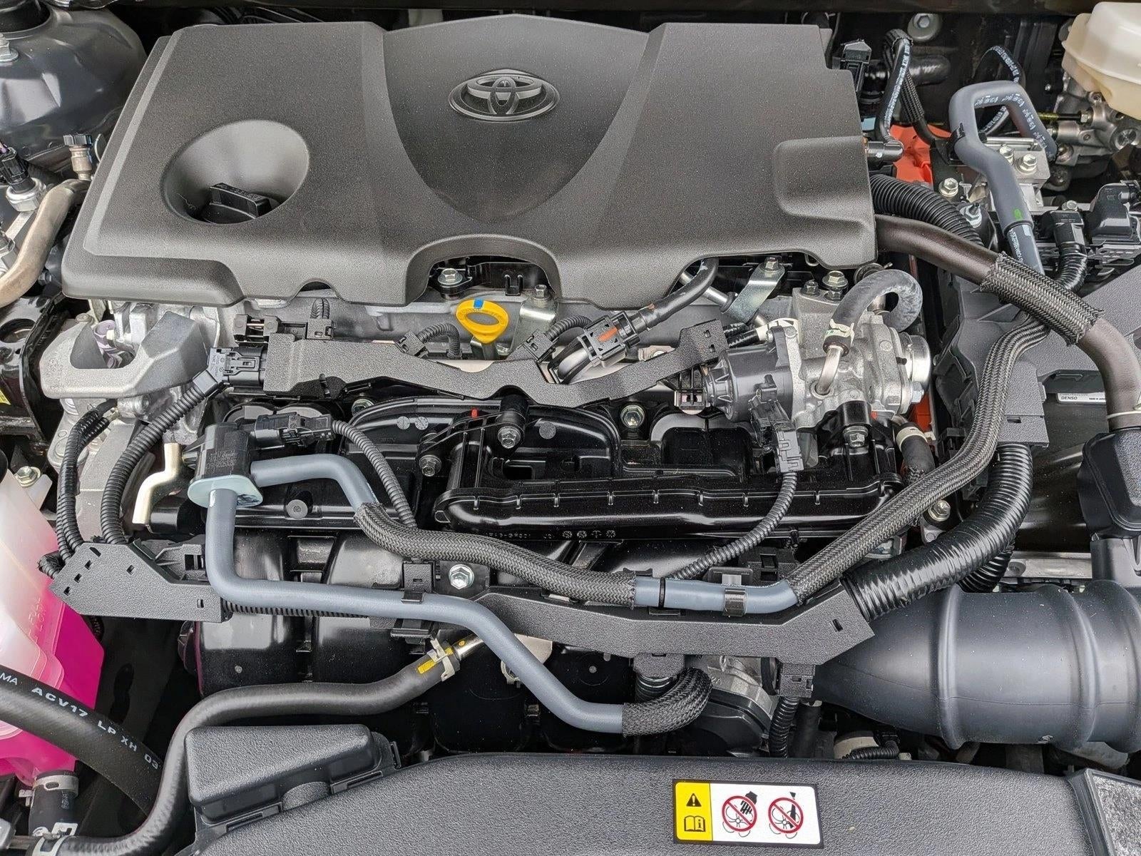 2025 Toyota Camry LE (SE)