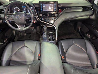 2023 Toyota Camry SE Auto (SE)