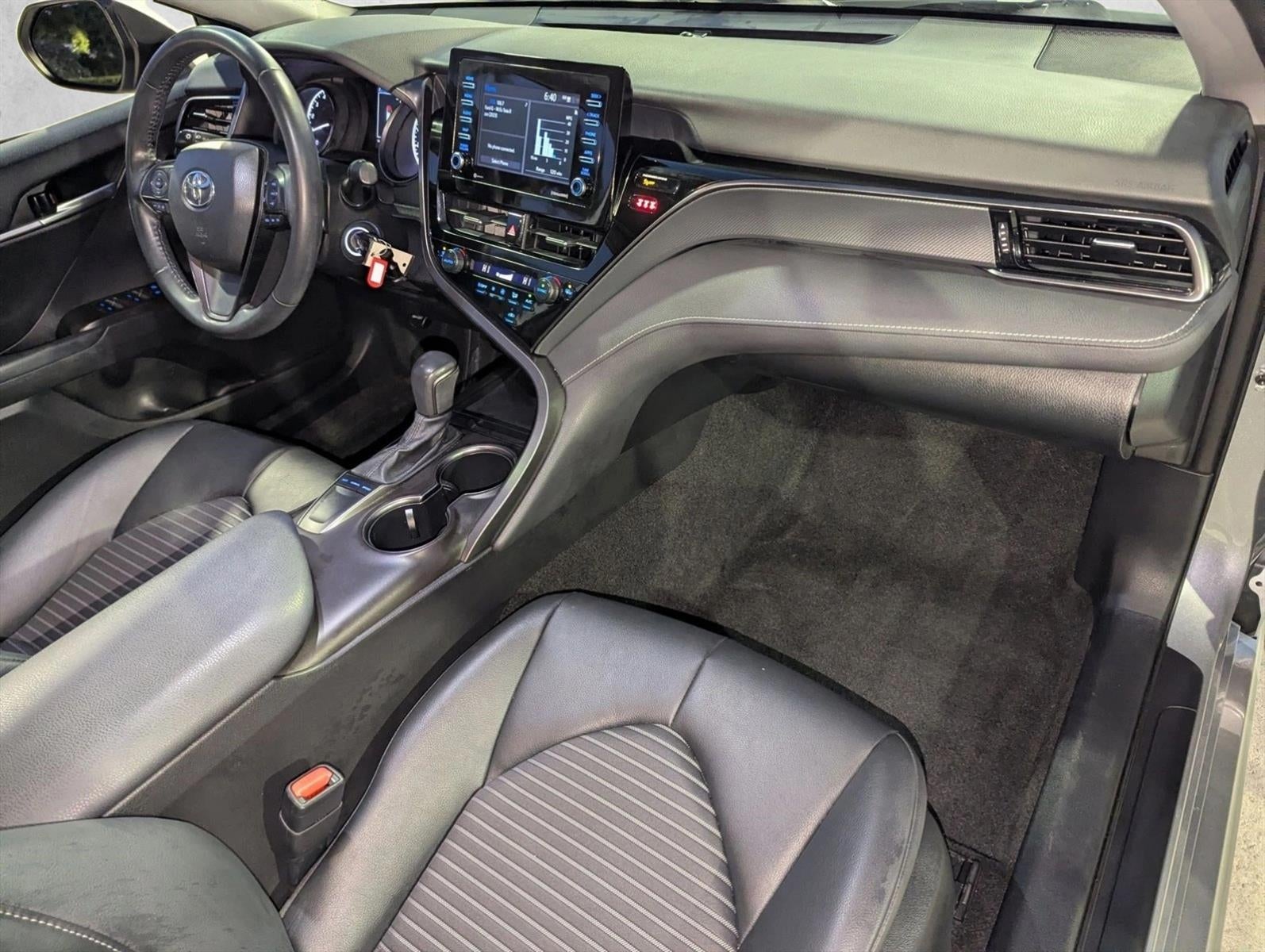 2023 Toyota Camry SE Auto (SE)