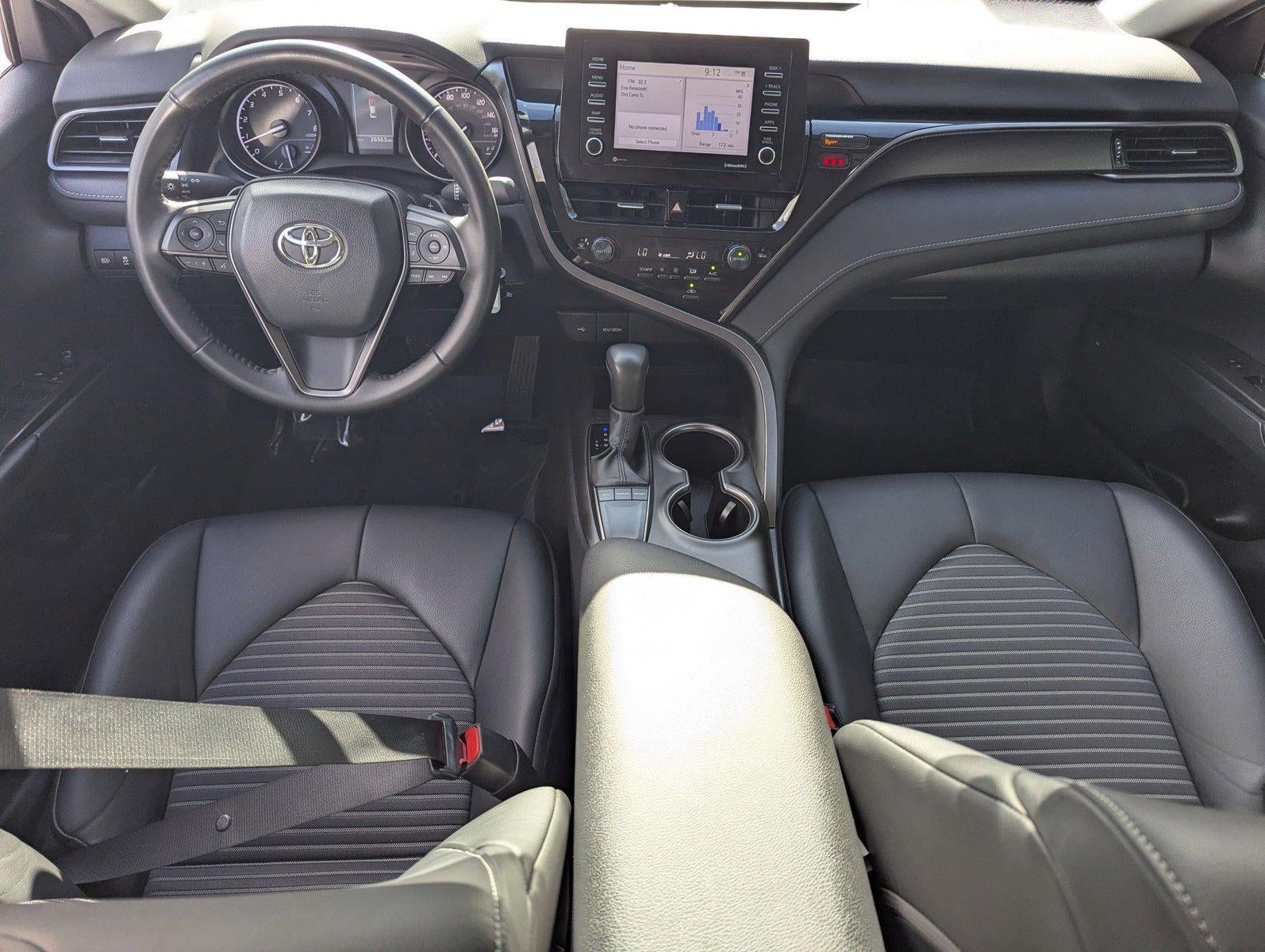 2024 Toyota Camry SE Auto (SE)