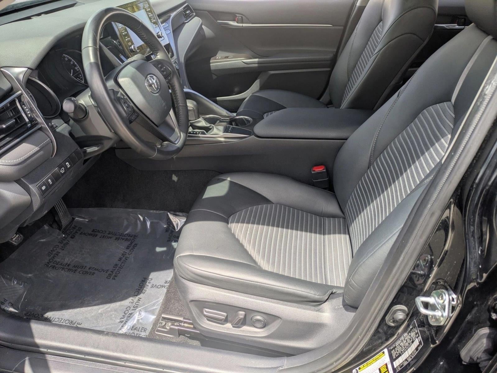 2024 Toyota Camry SE Auto (SE)
