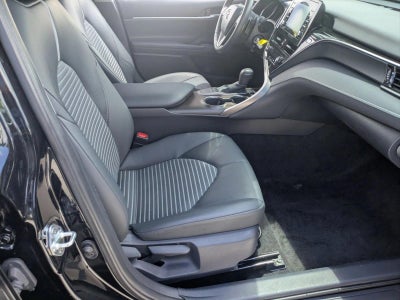 2024 Toyota Camry SE Auto (SE)