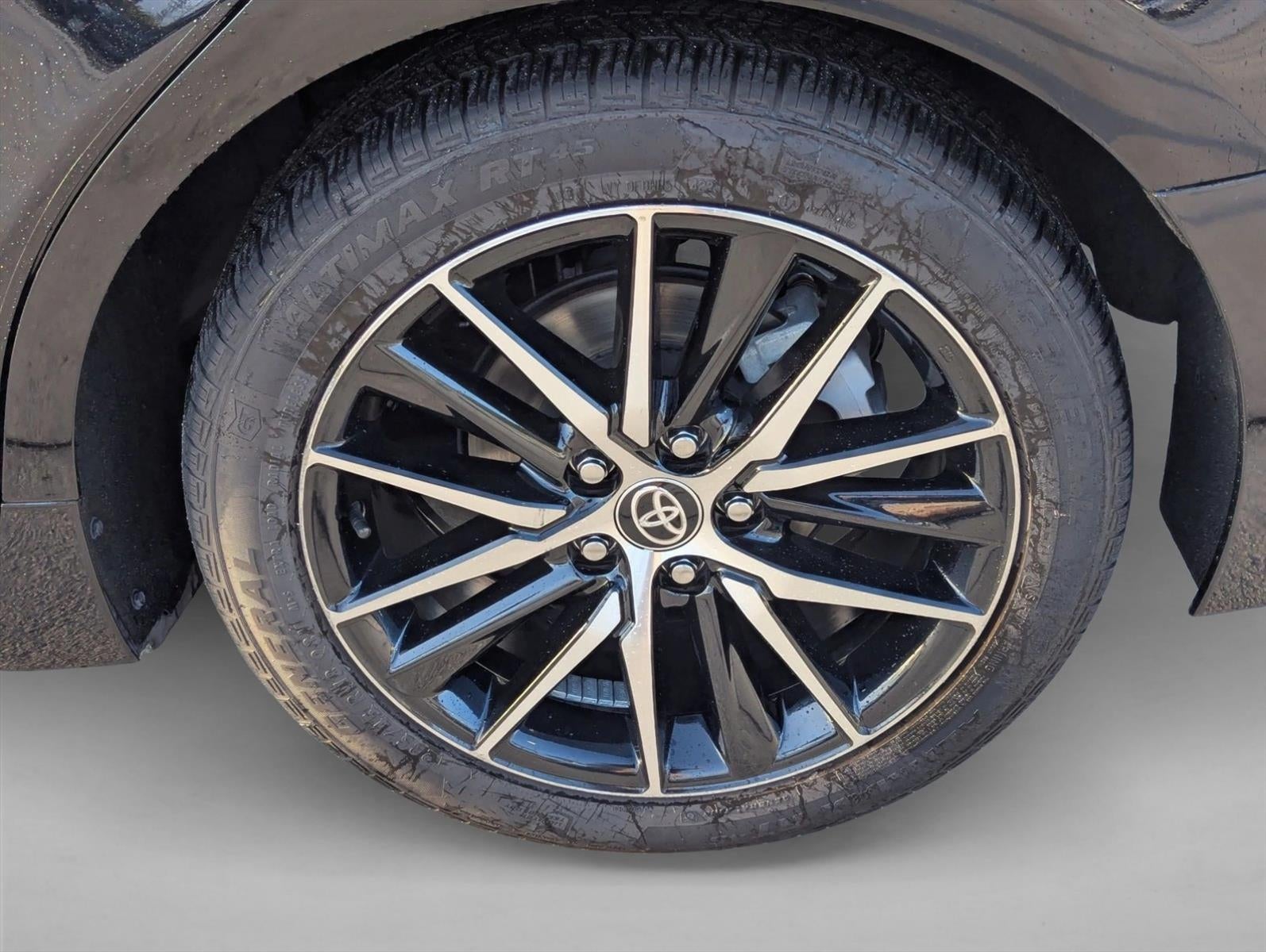 2024 Toyota Camry SE Auto (SE)