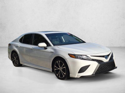 2020 Toyota Camry Hybrid SE CVT (Natl)