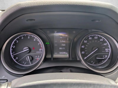 2022 Toyota Camry SE Auto (SE)