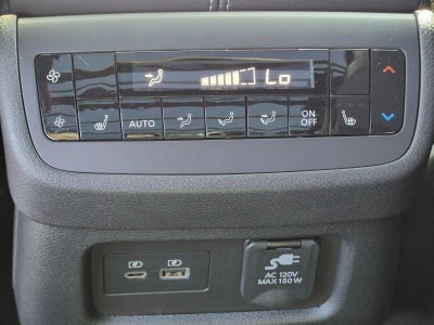 2023 Nissan Pathfinder Platinum 4WD