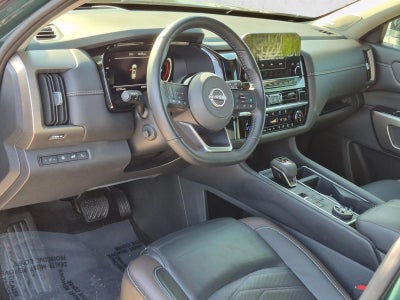 2023 Nissan Pathfinder Platinum 4WD