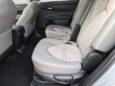 2023 Toyota Highlander Hybrid Bronze Edition AWD (Natl)