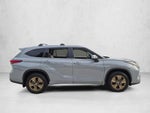2023 Toyota Highlander Hybrid Bronze Edition AWD (Natl)