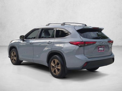 2023 Toyota Highlander Hybrid Bronze Edition AWD (Natl)