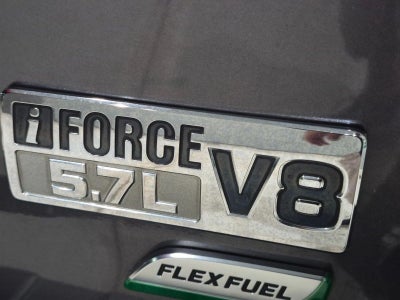 2017 Toyota Sequoia SR5 4WD FFV (Natl)