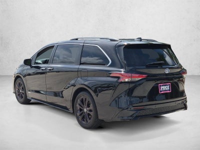 2021 Toyota Sienna XSE FWD 7-Passenger (Natl)