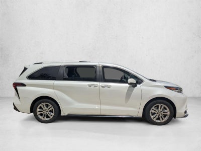 2022 Toyota Sienna Platinum AWD 7-Passenger (GS)