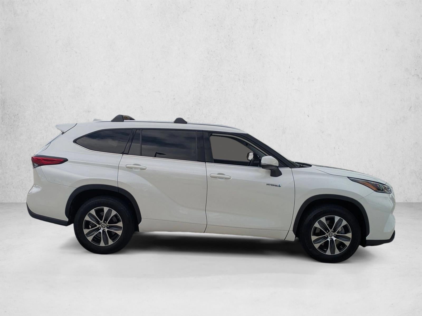 2021 Toyota Highlander Hybrid XLE FWD (Natl)