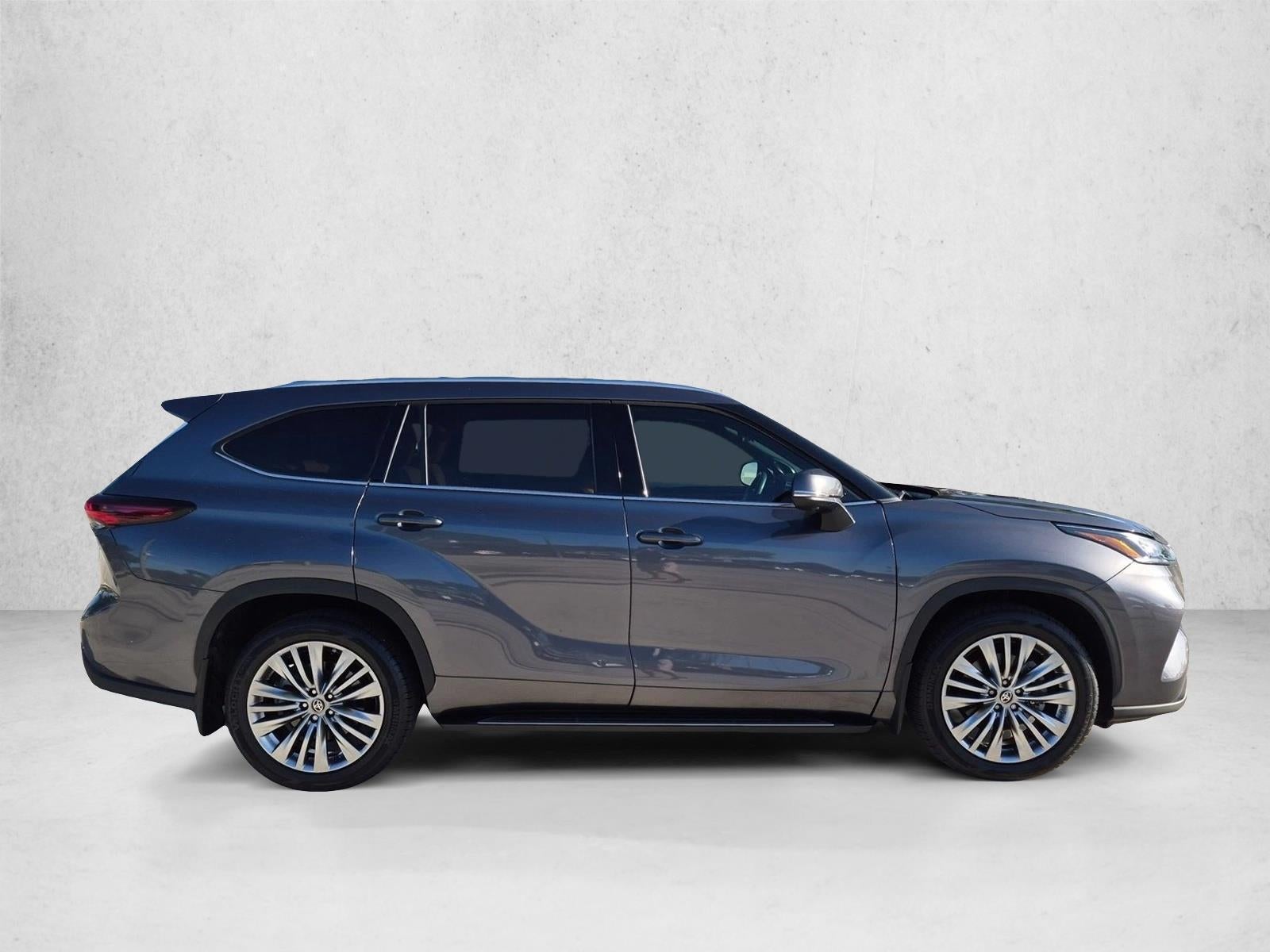 2024 Toyota Highlander Platinum FWD (Natl)