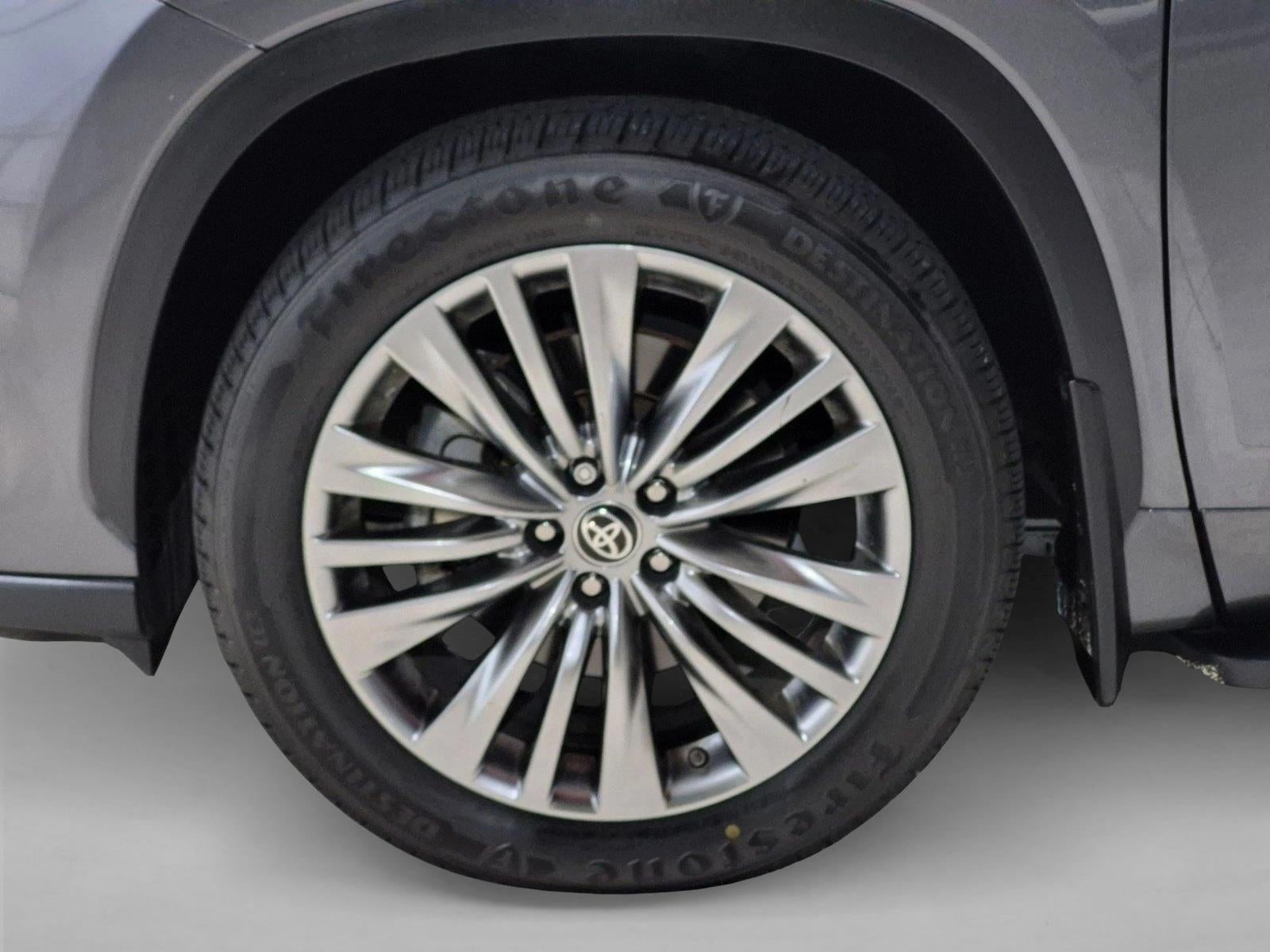 2024 Toyota Highlander Platinum FWD (Natl)