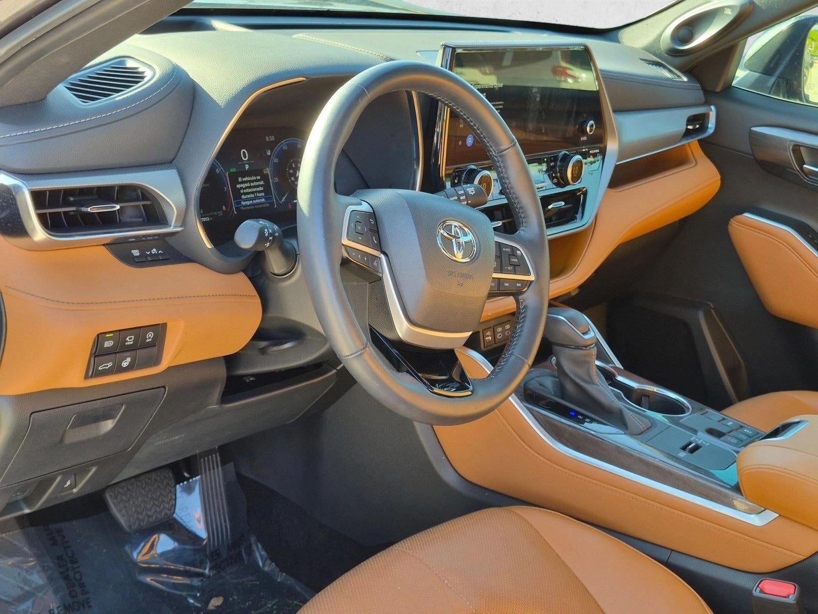 2024 Toyota Highlander Platinum FWD (Natl)