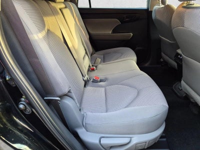 2024 Toyota Highlander LE FWD (Natl)