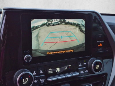 2024 Toyota Highlander LE FWD (Natl)