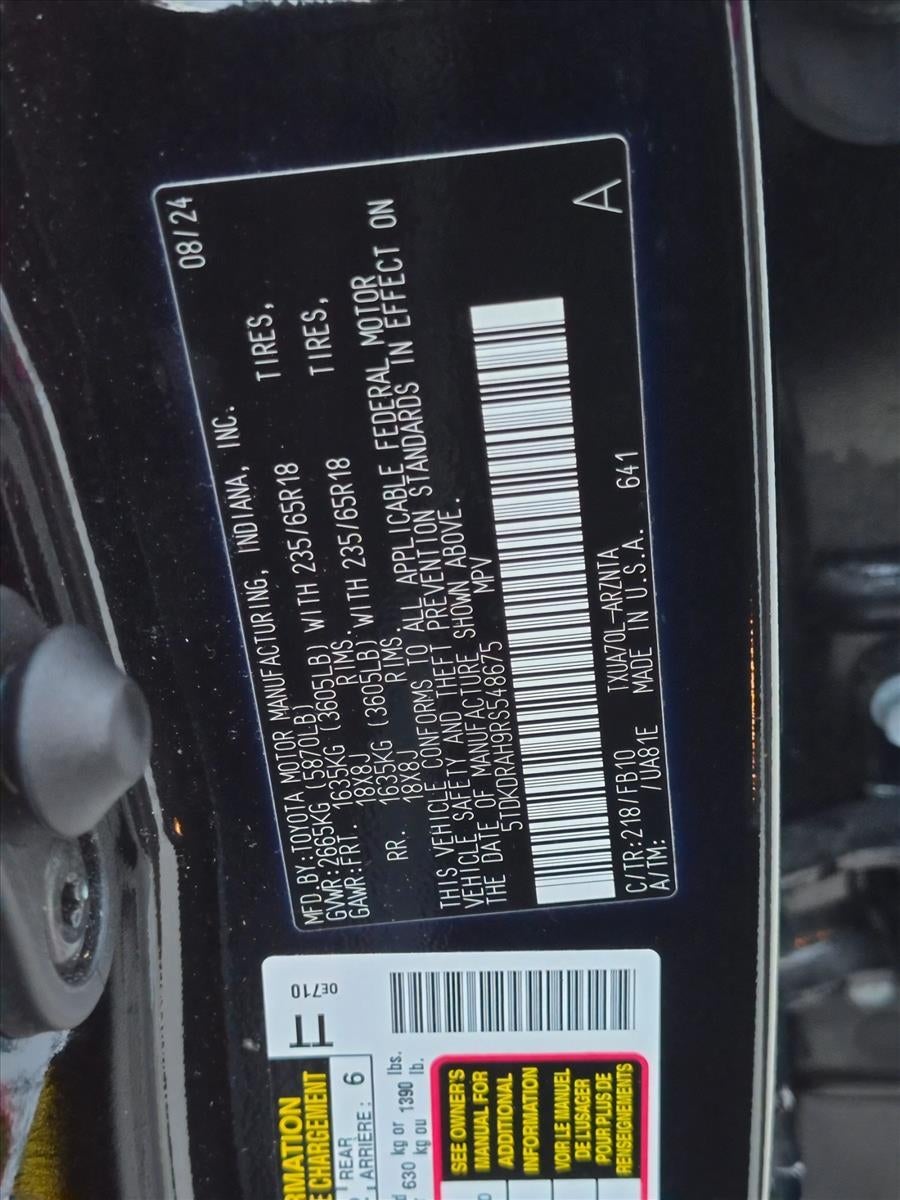 2024 Toyota Highlander LE FWD (Natl)