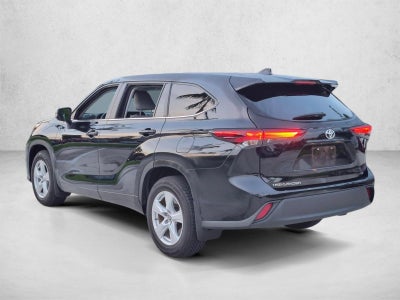 2024 Toyota Highlander LE FWD (Natl)