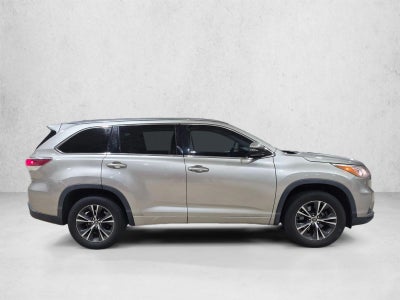 2016 Toyota Highlander FWD 4dr V6 XLE (Natl)