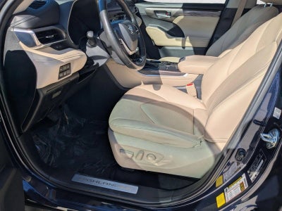 2023 Toyota Highlander Hybrid Limited AWD (Natl)