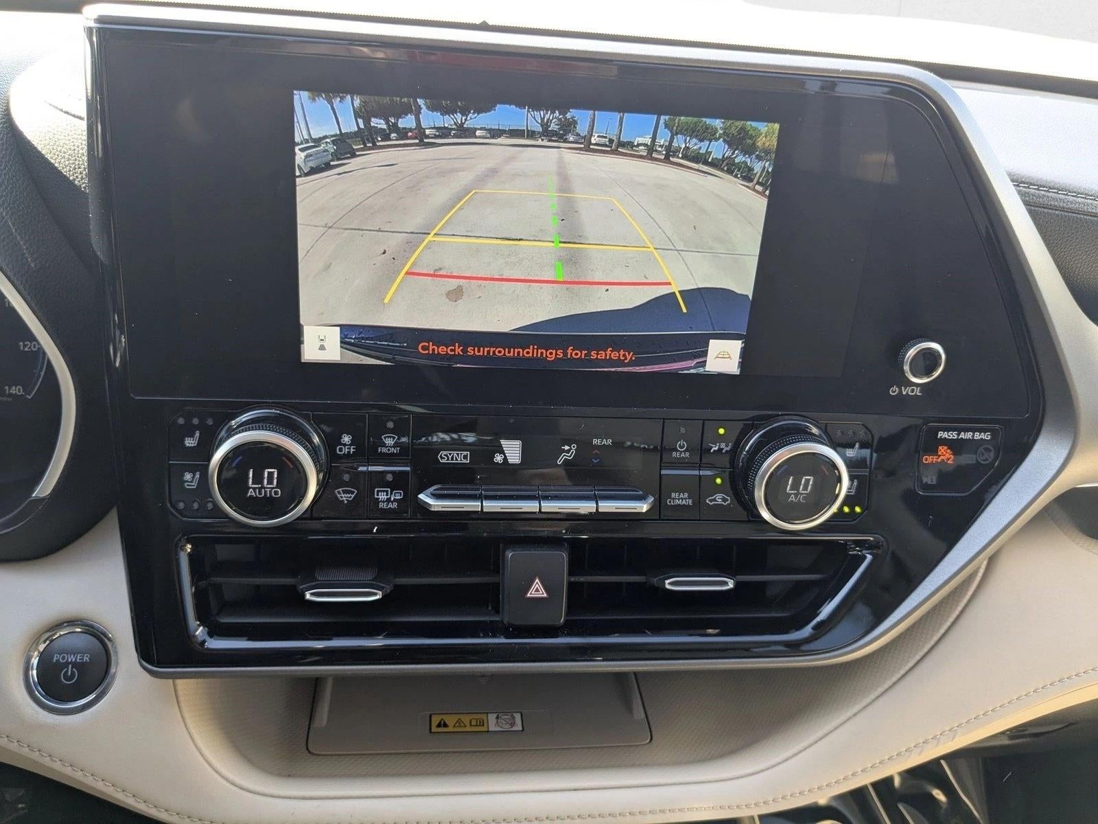 2023 Toyota Highlander Hybrid Limited AWD (Natl)