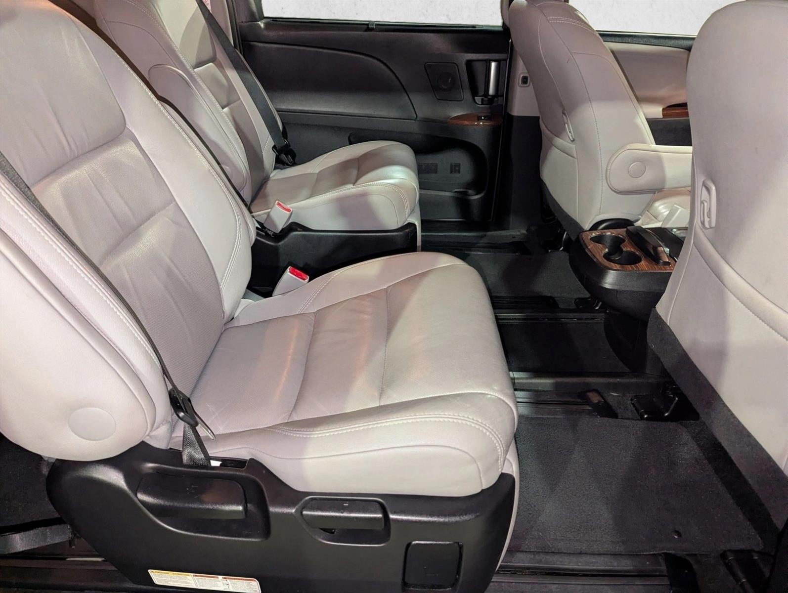 2016 Toyota Sienna 5dr 7-Pass Van Ltd FWD (GS)