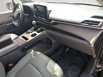 2023 Toyota Sienna XLE FWD 8-Passenger (Natl)