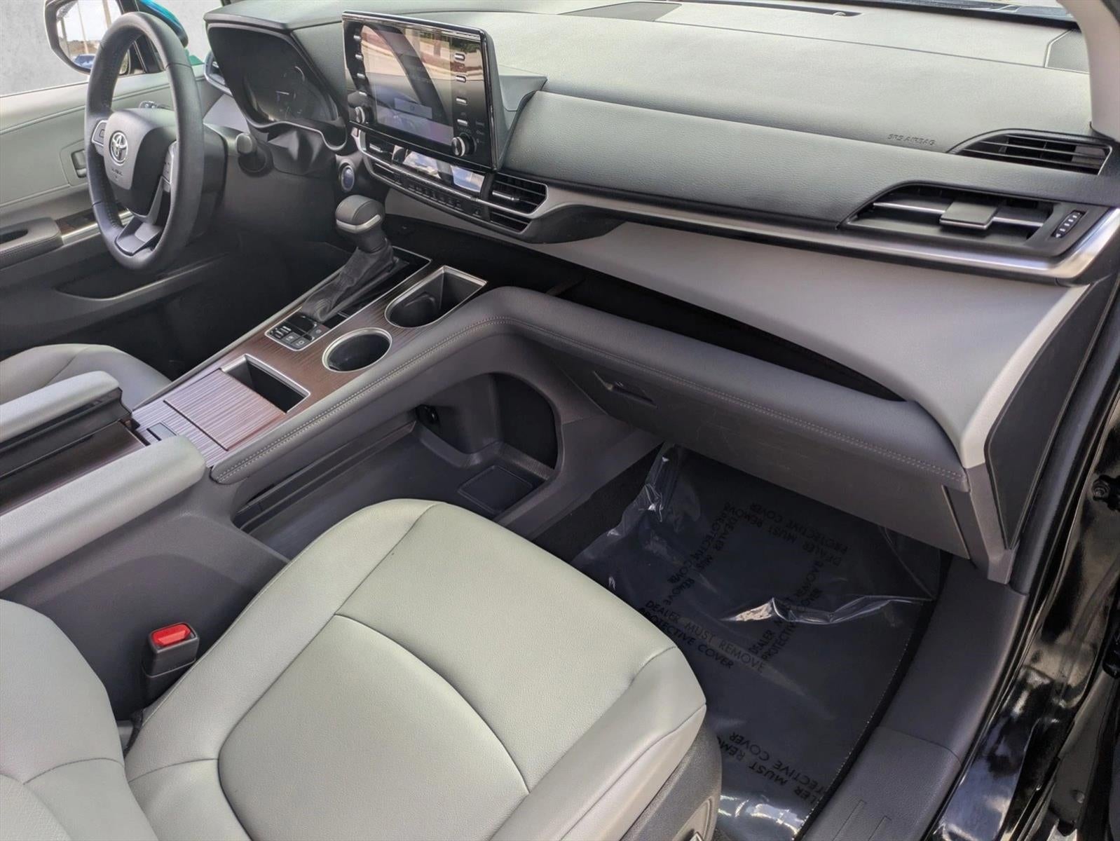 2024 Toyota Sienna XLE FWD 7-Passenger (Natl)