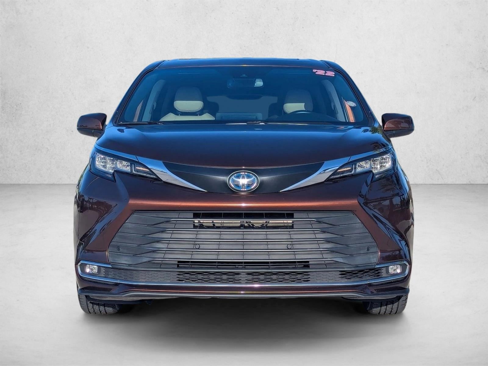 2022 Toyota Sienna XLE FWD 7-Passenger (Natl)