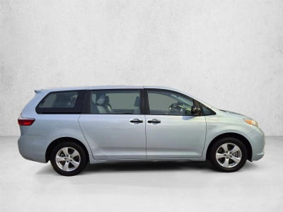 2017 Toyota Sienna L FWD 7-Passenger (Natl)